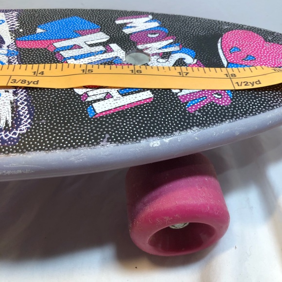 Monster High Cool Ghouls Skateboard, 20” Mattel 2015 rare find, 2” wheels - Picture 8 of 12